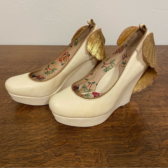 MISS L-FIRE CREAM GOLD ANGEL WINGS PLATFORM PUMP RETRO STYLE WEDGE HEELS - Picture 11 of 16